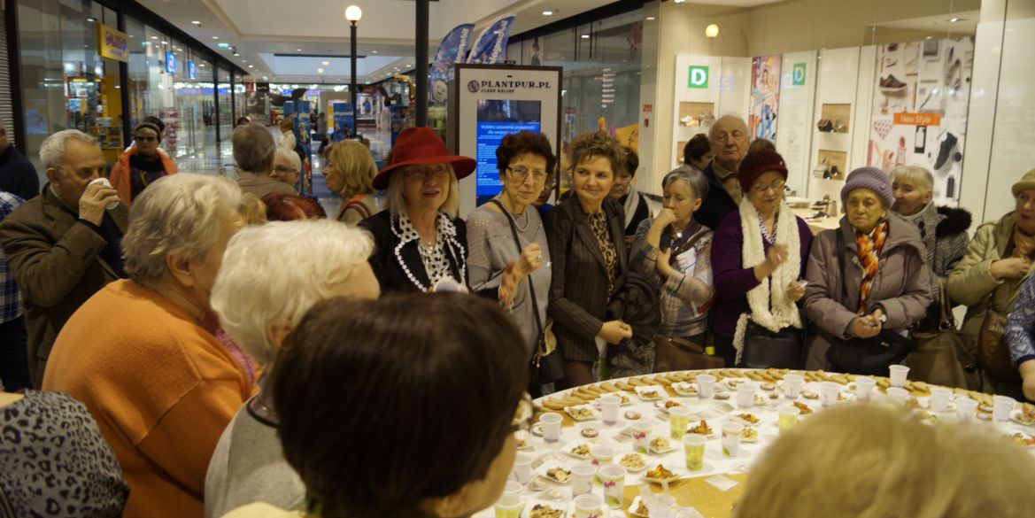 DOZ Dbam o Zdrowie Foundation launches a series of free-of-charge events for people aged 60+